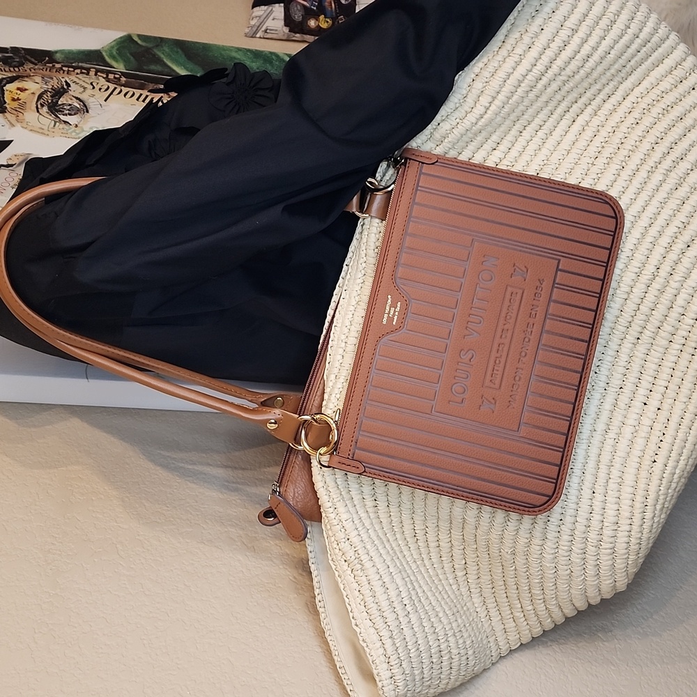 BNEW LOUIS VUITTON LV NEVERFULL INSIDE OUT COGNAC TAN BROWN POCHETTE BAG